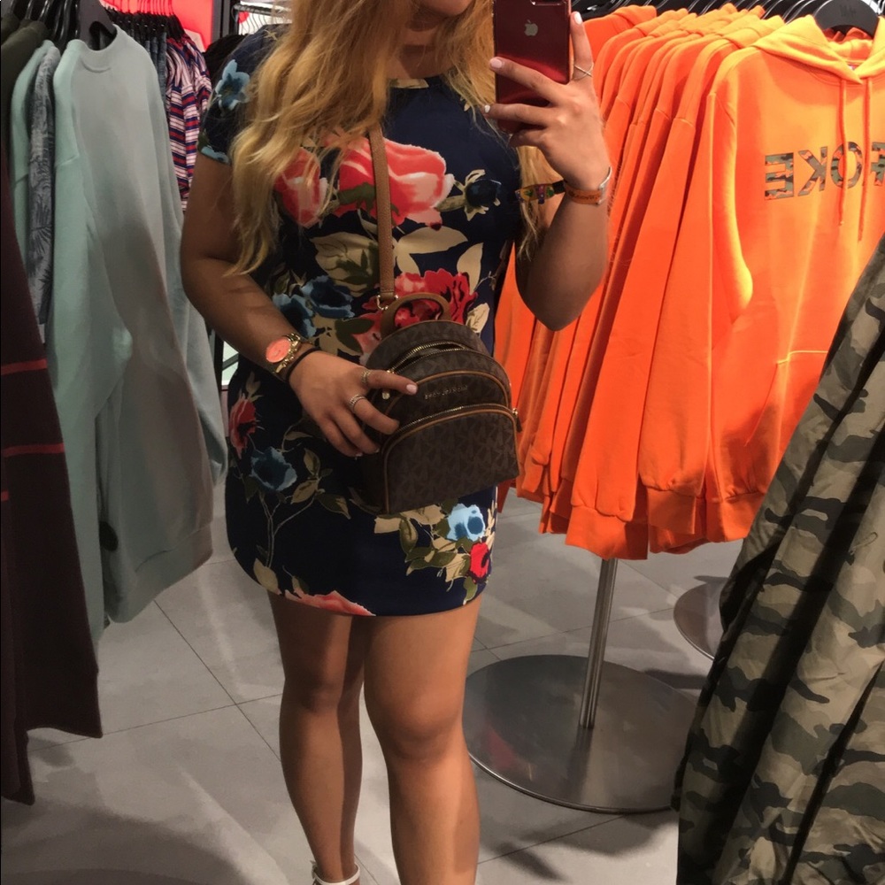 3/$30 • FLORAL NAVY BLUE MINI T SHIRT DRESS